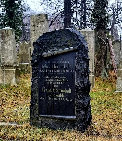 Cmentarz żydowski w Dzierżoniowie